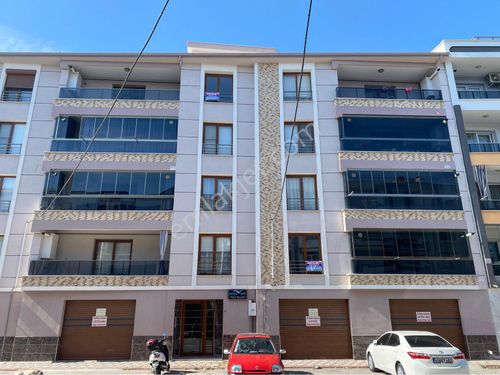 TARİŞ MEVKİ KAPALI OTOPARKLI,EBEVEYN BANYOLU 135 M2 3+1 DAİRE