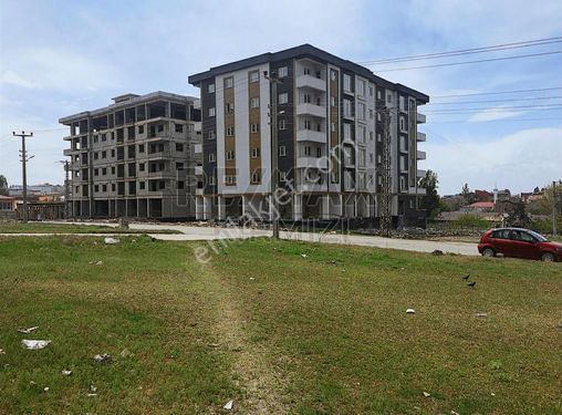 Re/max Kırmızı'dan Sanayi'de Satılık Konut İmarlı Arsa