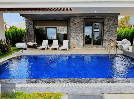 Belek'de 3+1 triplex sıfır 200m2 özel havuzlu lüx satılık villa