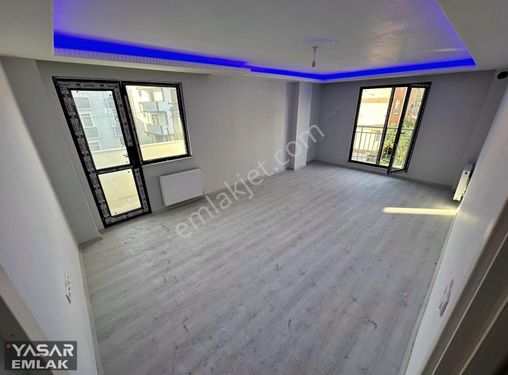 YAŞAR EMLAK'TAN PİRİ REİS 2 + 1 100 M² ARA KAT YENİ BİNA S.DAİRE