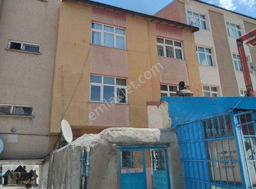 PARADISE GM 'DEN KARAYOLLARINDA KİRALIK DAİRE