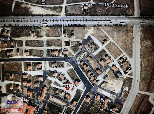 ORHANGAZİ'DE;KÖŞE PARSEL,180 M2 SATILIK ARSA