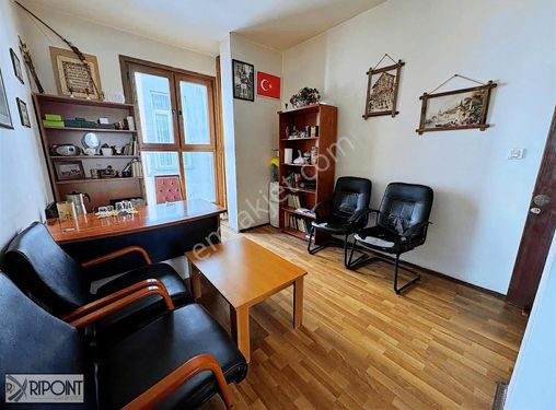 Beyoğlu Cihangir'de 1+1 ofis büro
