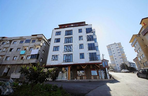 Trabzon üniversite mahallesi ve ahşap yapıda özel bir daire