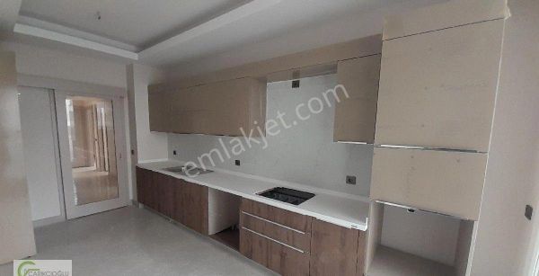 Bağcılar Bağlar Mah. Site İçinde Kiralık Lüks Daire