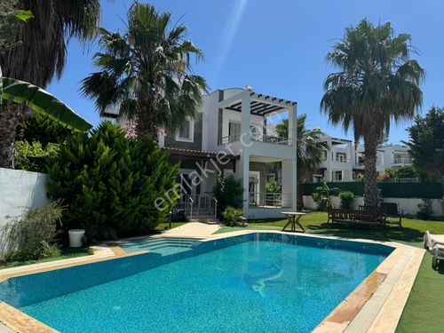  Bodrum Yalıkavak Özel Havuzlu Dönemsel Kiralık 3+1 Villa