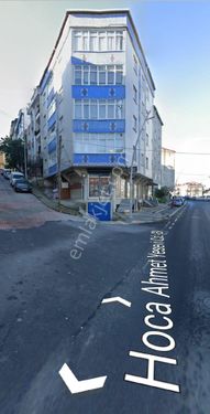 Arnavutköy Anadolu mahallesi de Ahmet Yesevi caddesi üzerinde 4 daire 1 çat i katı (faaliyet değil 