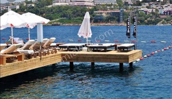 Bodrum Gündoğan Plajlı Sitede Satılık Müstakil 4+1 Villa