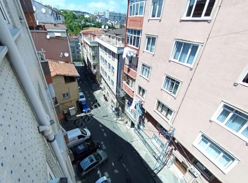 ŞİŞLİ BOMONTİ TÜNELİNE CEPHE 2+1 65M2 ARA KAT KAT MÜLKİYETLİ