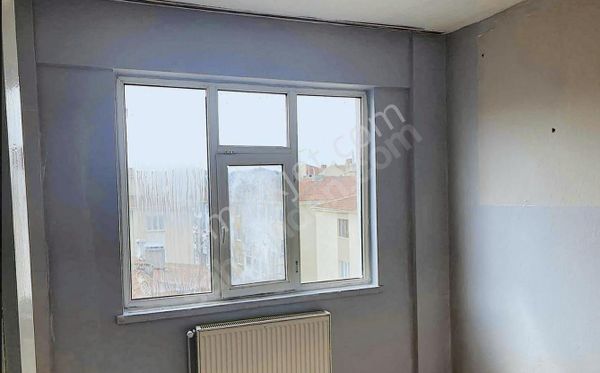  SD558-IŞIKLAR MAHALLESİ GENİŞ 2+1 SATILIK DAİRE