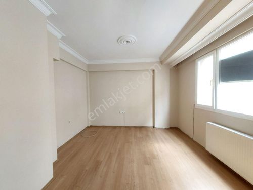  TURPA'DAN ORDU CADDESİ YAKINI 2+1 85m² ARAKAT D.GAZLI SATILIK DAİRE