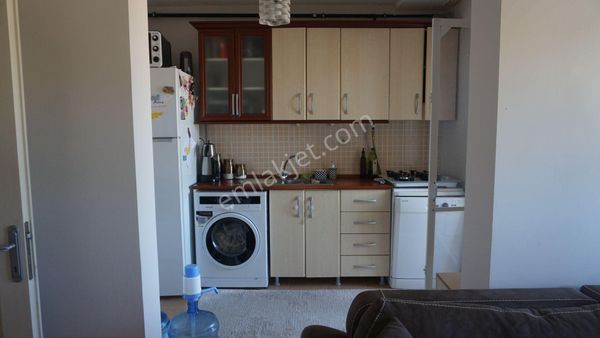  ÇİĞLİ SERKAN DAN MENEMEN ASARLIKTA ACIK MUTFAK 2+1 85 M2 DAİRE