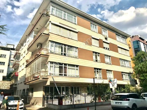 Çankaya Esat Büklüm Caddesinde Kiralık 3+1 daire,