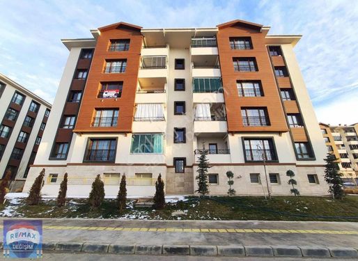 REMAX DEĞİŞİMDEN SATILIK HARİKA KONUMLU 3+1 ARAKAT TOKİ(BORÇSUZ)