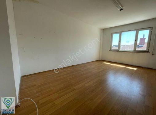 VANE'den 2+1 90m² Çift Balkonlu Ön Cephe Kiralık Daire