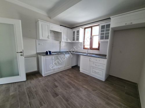 KİRALIK 3+1 ULAŞIMA YAKIN GENİŞ LÜKS DAİRE