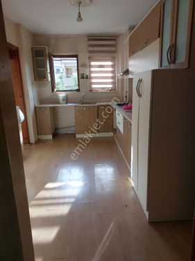 SAKARYA ADAPAZARİ MERKEZI KONUMDA  3+1 KİRALİK DAİRE 