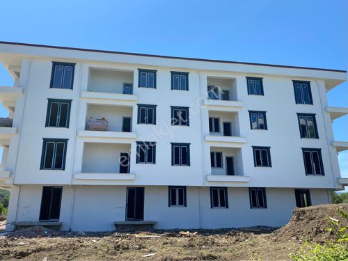 KUMBAŞINDA 2. KATTA ANAYOLA 100 METRE FIRSAT DAİRE