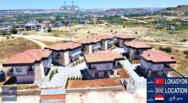 MOSANKA'dan Aktoprak'ta Satılık 4,5+1 Ultra Lüks Site İçi Villa