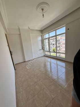 ŞEKERHANEDE 1+1 SATILIK FIRSAT DAİRE