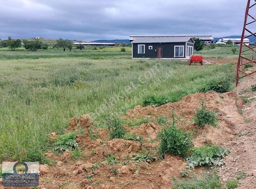 GELİBOLU EVREŞE MERKEZDE KADASTRAL YOLU OLAN 5581m2 TARLA