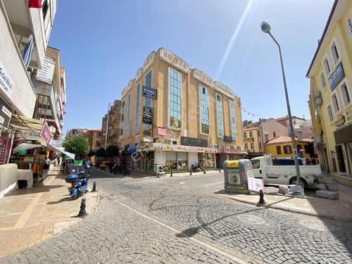 Milas Hacıilyas Mahallesi Çarşı Merkezinde Satılık Ofis/Büro