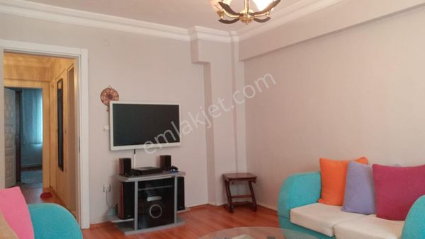 BÜŞRA GAYRİMENKULDEN SATILIK DAİRE 2+1 KAT 3 BİNA YAŞI 19 DOĞALGAZLI KOMBİLİ 105M2