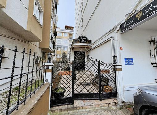 KARTAL PETROLİŞ MAHALLESİNDE KATTA TEK 3+1 145 m2 DAİRE