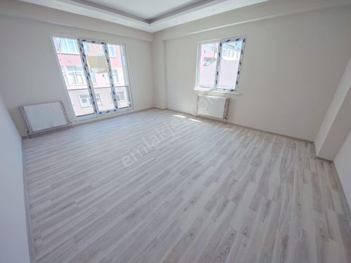 Esanyalı mah. Dörtyola yakın 2+1 sıfır 90 m2 sıfır daire