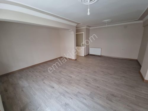  ATAKENT TRAMVAY DURAĞI YAKINI GENİŞ 2+1 DOĞALGAZLI DAİRE