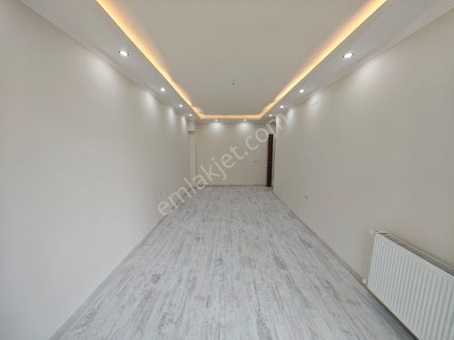  MANİSA YUNUSEMRE UNCUBOZKÖY MAH 7 YILLIK 5 KATLININ 3.KATI 3+1 125M FULL LÜX DAİRE