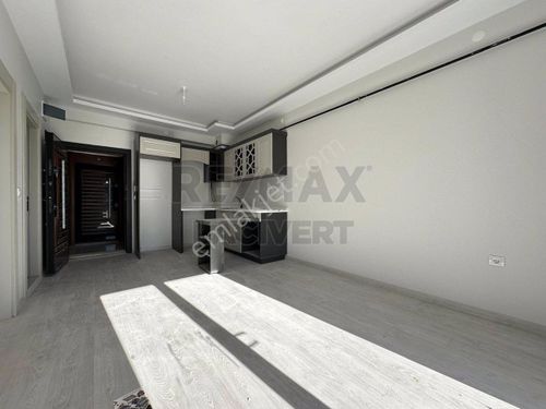 Re/max Lacivert'ten Yıldızkent'te Satılık 1+1 Daire