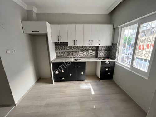  ALAYBEY  MAHALLESİ 1+1 65 M2 5 KATLININ ZEMİN KATI    AÇIK MUTFAK    FULL ÖZELİKLİ 