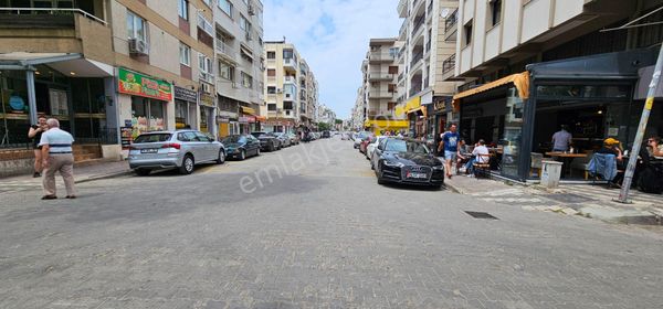  Karşıyaka Aksoy Fazıl Bey Caddesinde Kurumsal Kiracılı 2 Dükkan