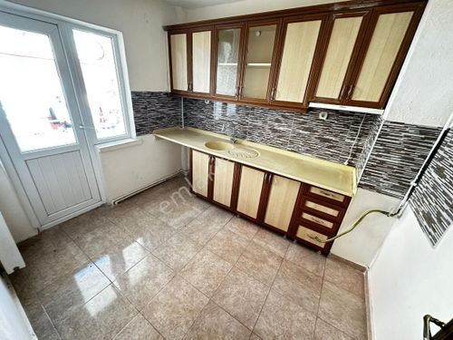 SİNCAN PINARBAŞI MAH 2+1 ARA KATTA YAPILI FIRSAT DAİRE