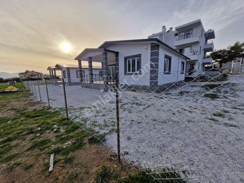  ÇAMKÖY MAHALLESİNDE MERKEZİ KONUMDA 250 M² ARAZİ İÇERİSİNDE TAM MÜSTAKİL EV 