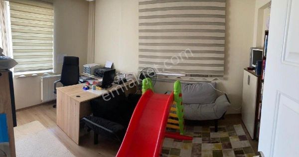 TEKİRDAĞ SÜLEYMANPAŞA İLÇESİ 100.YIL MAHALLESİ ÖZGÜR SİTESİNDE SATILIK DAİRE