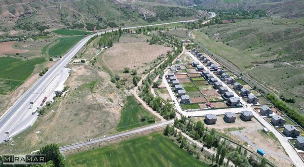 MİRAMAR'DAN TAŞLIDERE MEVKİİNDE SATILIK 4680 M2 TARLA HİSSESİ