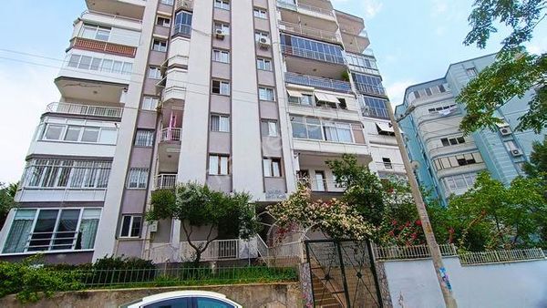  Karşıyaka, Zübeyde Hanım Mahallesinde, Satılık 3+1 Daire