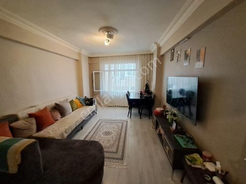 İSTANBUL KAĞITHANE ÇELİKTEPE MAHALLESİ MERKEZİ KONUMDA SATILIK DAİRE 2+1 90 M2