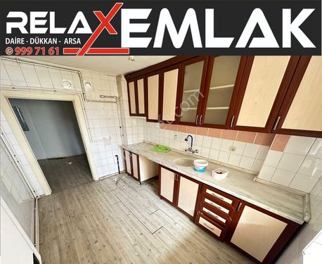  RELAX'TAN AYVALI C.TESİ PAZARI YANI KAT KONUMLU BOYALI 3+1 TEMİZ DAİRE