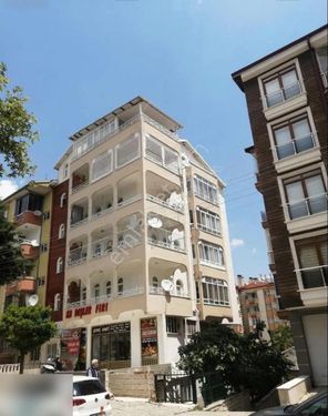 AYAZMANA ANA CADDE ÜZERİ 3+1 GENİŞ KULLANIŞLI ARA KAT DAİRE