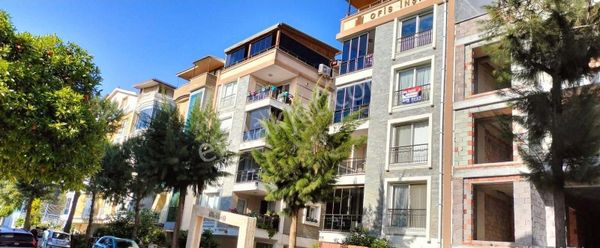 AYDIN EFELER GİRNE MAHALLESİ'NDE SİTE İÇİNDE SATILIK 3+1 DAİRE