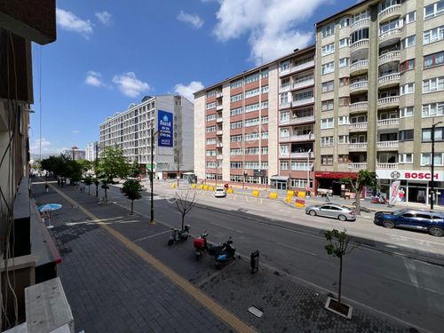  SİVAS GMT EMLAK'TAN İSTASYON CADDESİN'DE SATILIK 3+1 135M2 OFİS