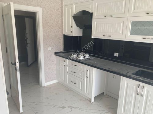  EFDAL YATIRIMDAN  METE KONAKLARI  YAKININDA  3+1 DAİRE 