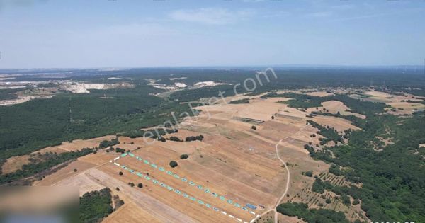 SİLİVRİ BÜYÜK SİNEKLİ DOĞA MANZARALI KÖY YAKINI 1280 M2 ARSA