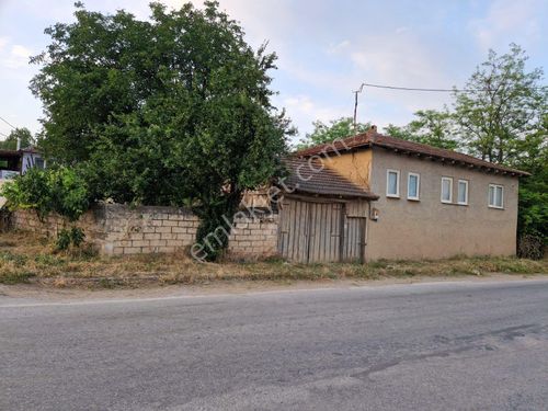 Sahibinden Satılık 531m² Arsa Üzerine - Köy Evi