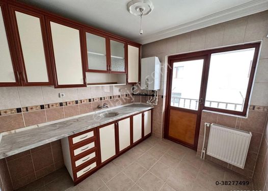 KARAPÜRÇEK MAH. CADDE YAKINI 3+1 ARA KAT YAPILI SATILIK DAİRE!