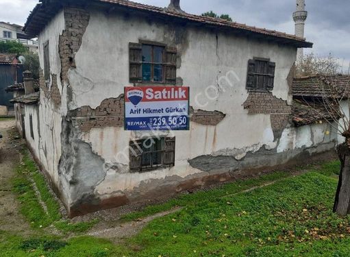 Manisa Akhisar Kayalıoğlu Mahallesinde Satılık Müstakil Ev