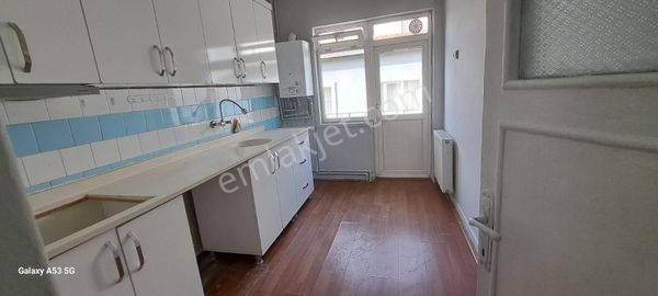 AYDINLIKEVLERDE 3+1 BALKONLU KİRALIK DAİRE İKİZLER EMLAKTAN